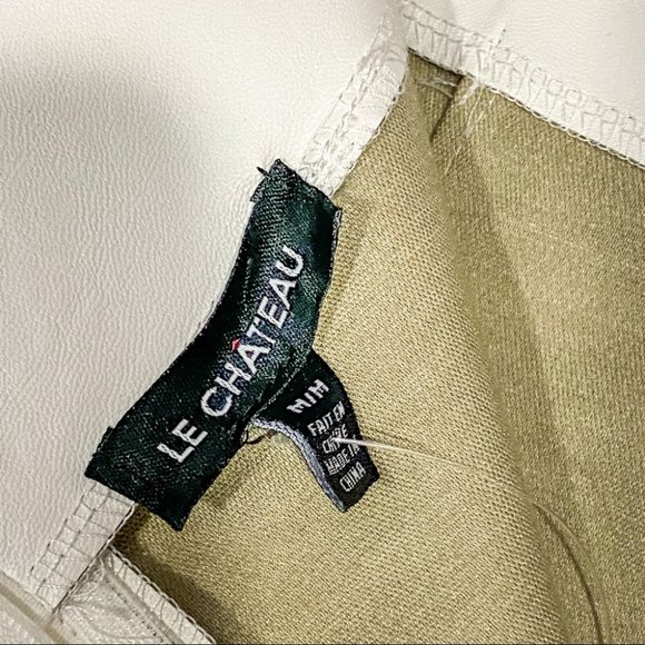 SOLD | NWT Le Chateau Ivory Faux Leather Mini Skirt - Picture 14 of 16